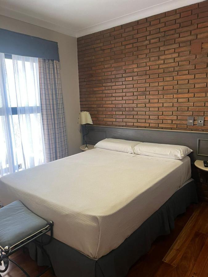 Departamento Centrico Mendoza-Reina Victoria Appartement Buitenkant foto
