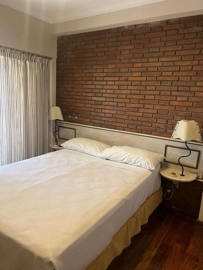 Departamento Centrico Mendoza-Reina Victoria Appartement Buitenkant foto