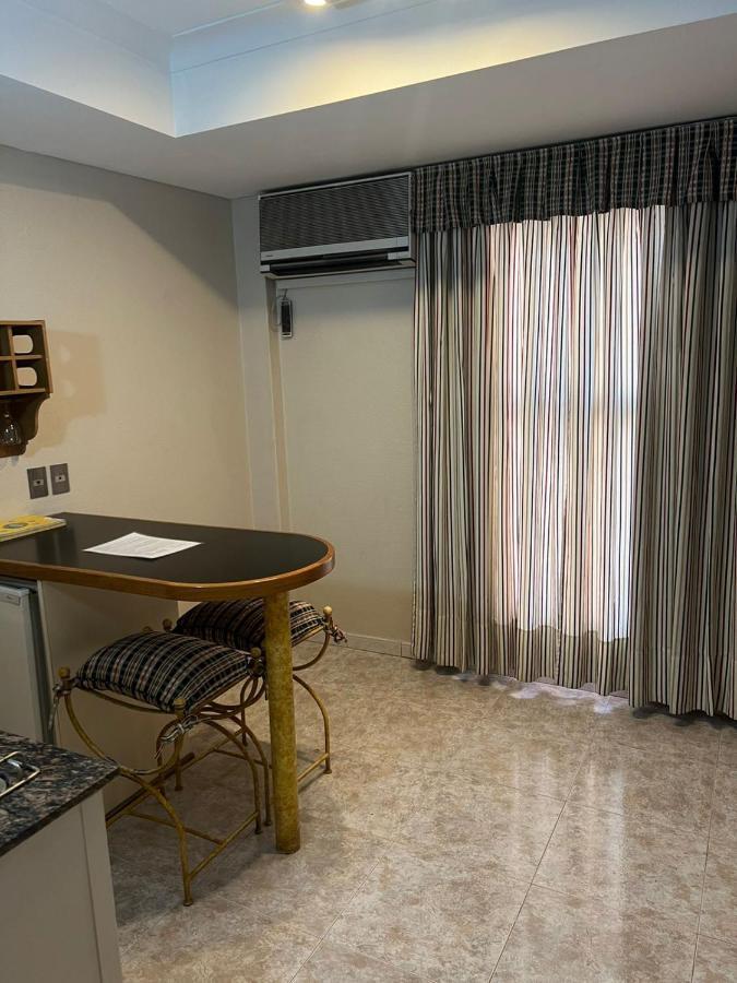 Departamento Centrico Mendoza-Reina Victoria Appartement Buitenkant foto