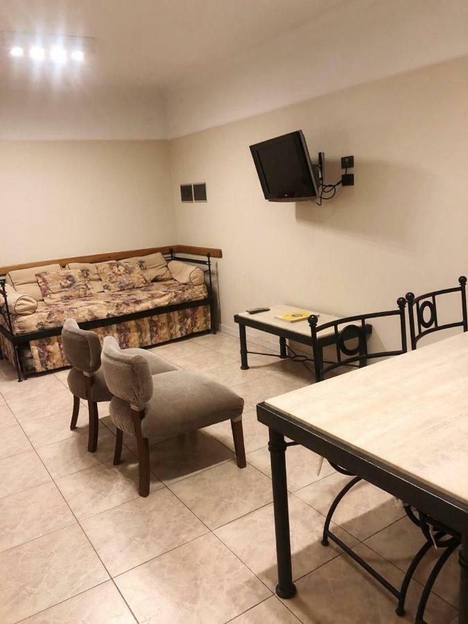 Departamento Centrico Mendoza-Reina Victoria Appartement Buitenkant foto